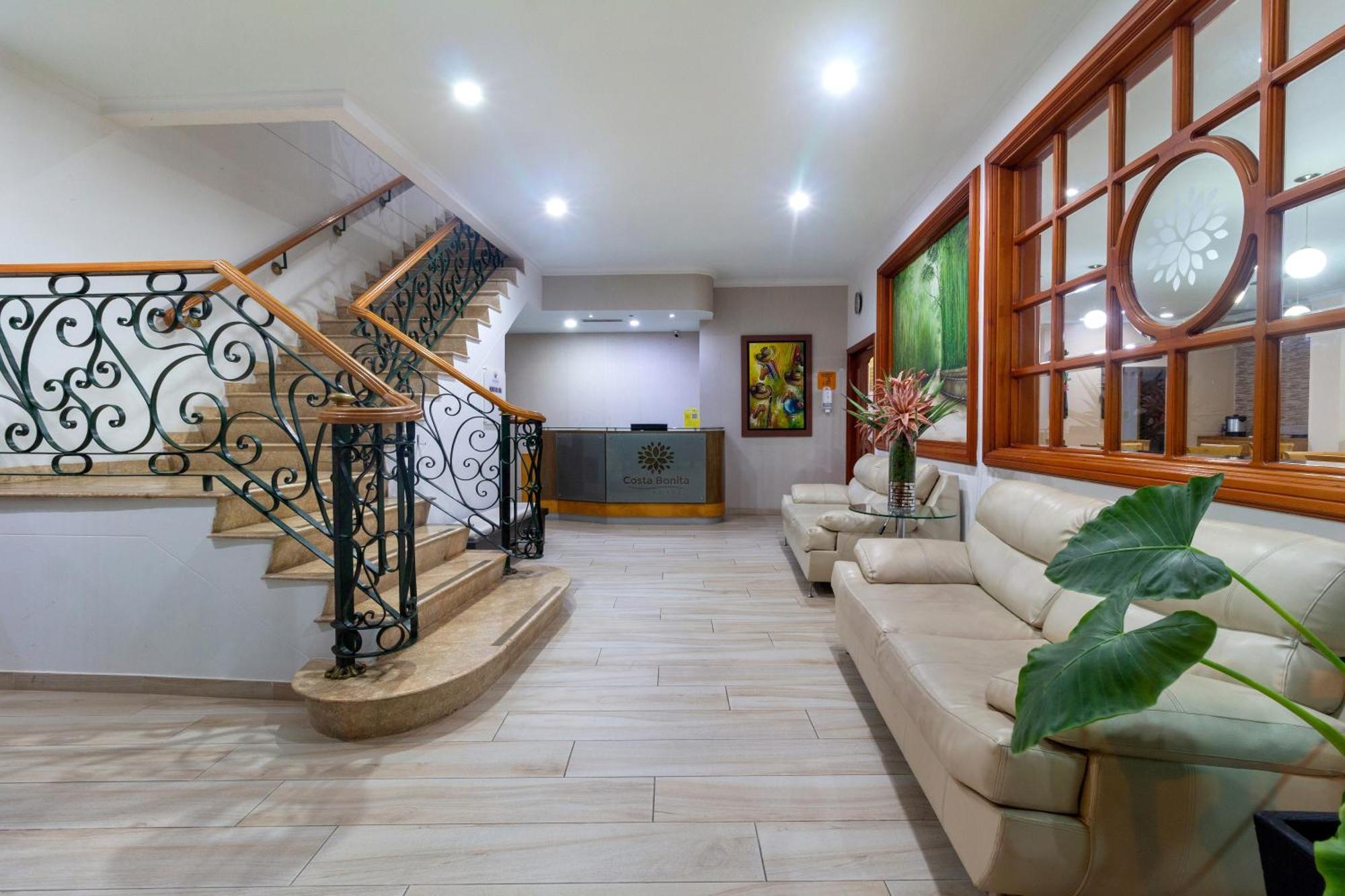 Hotel Costa Bonita Monteria Bagian luar foto