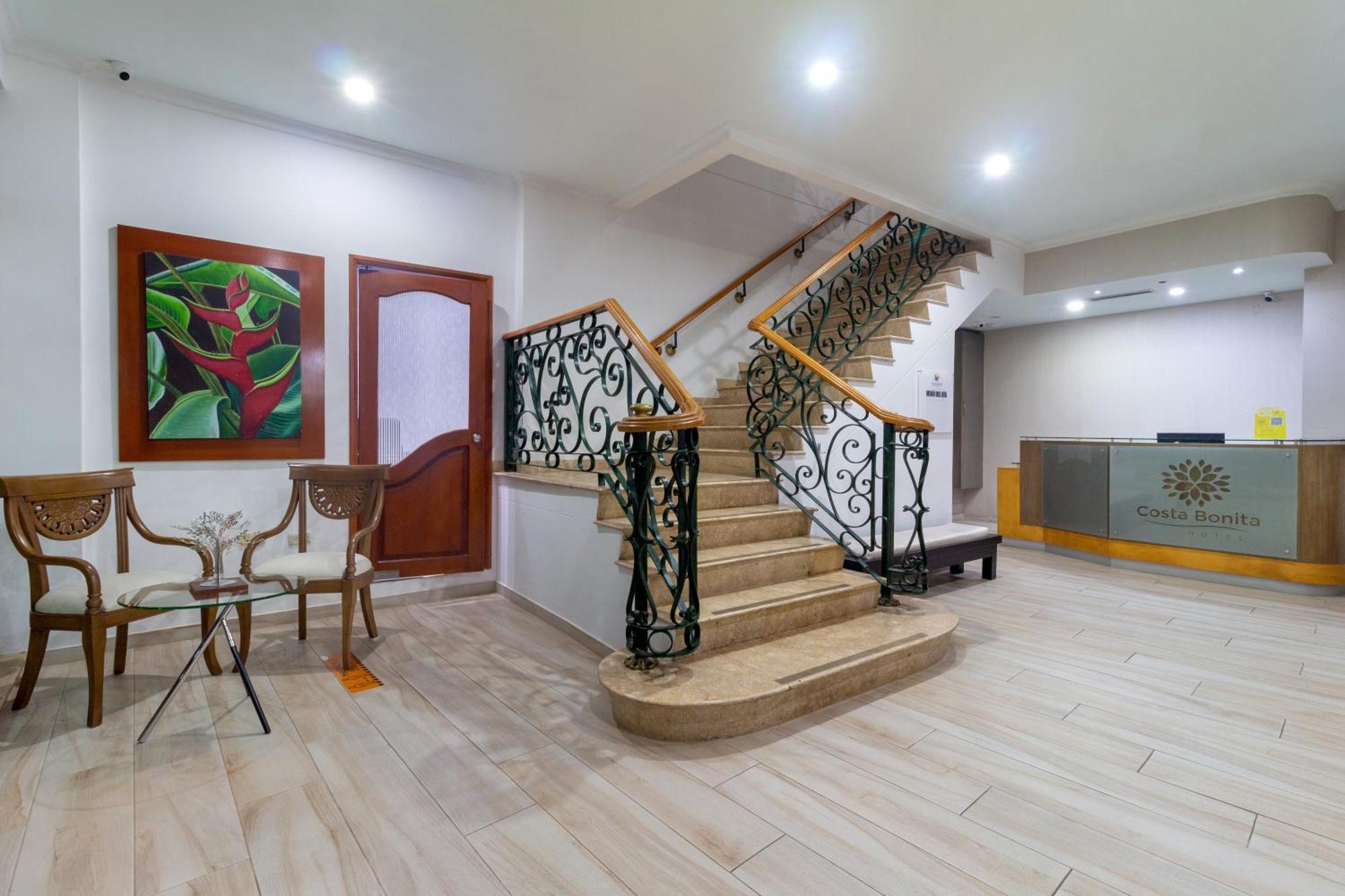 Hotel Costa Bonita Monteria Bagian luar foto