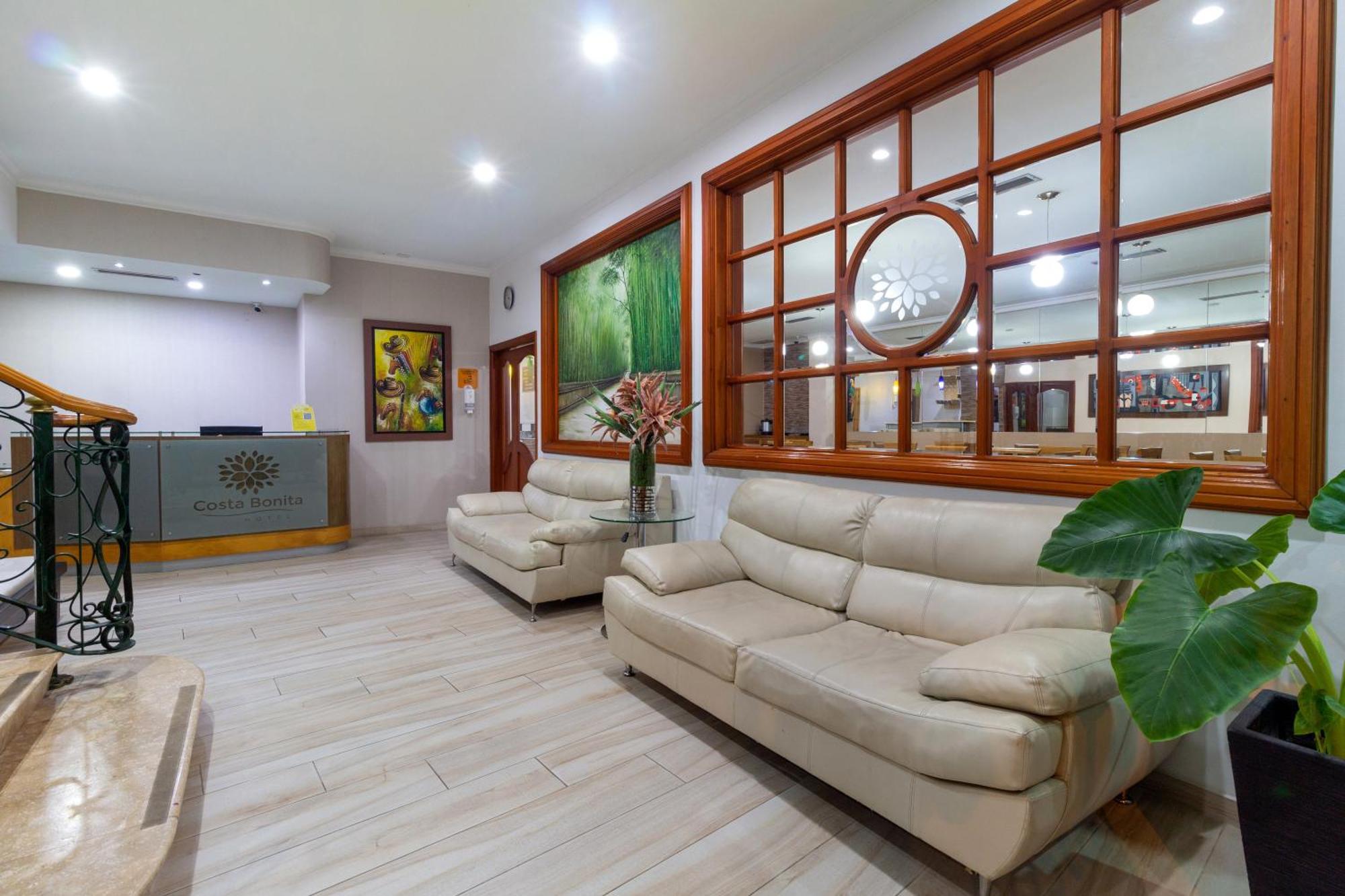 Hotel Costa Bonita Monteria Bagian luar foto