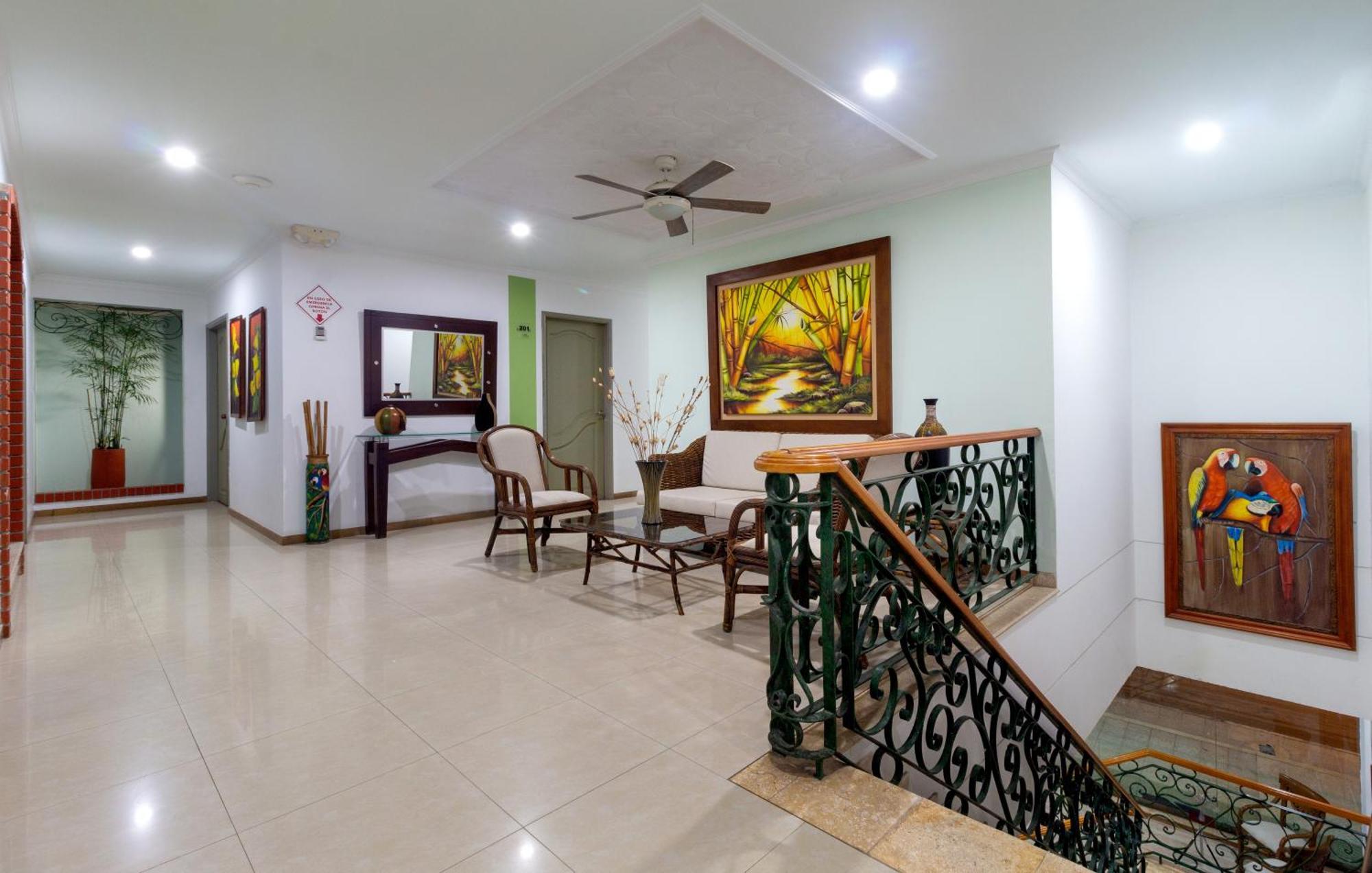 Hotel Costa Bonita Monteria Bagian luar foto
