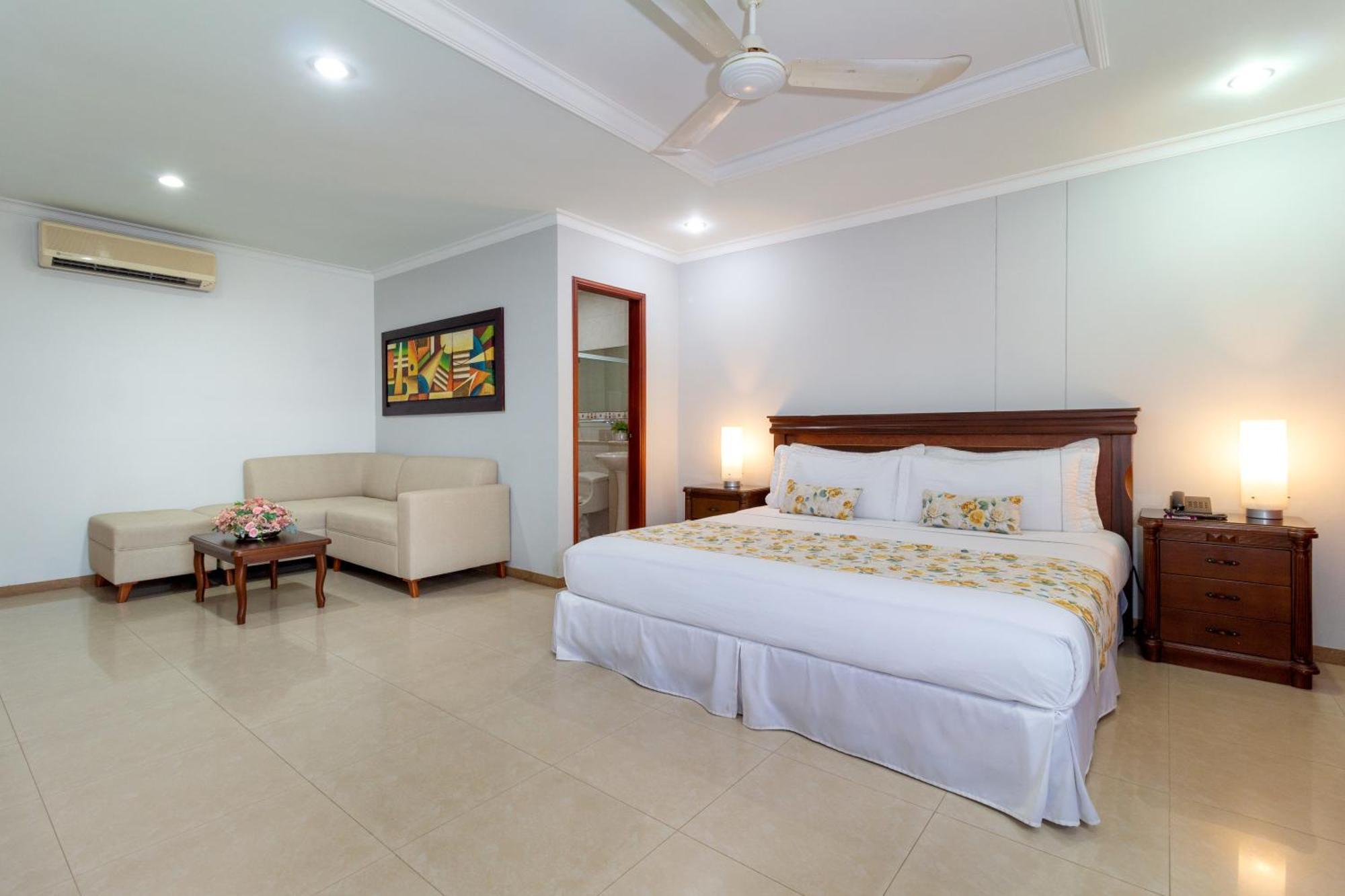 Hotel Costa Bonita Monteria Bagian luar foto