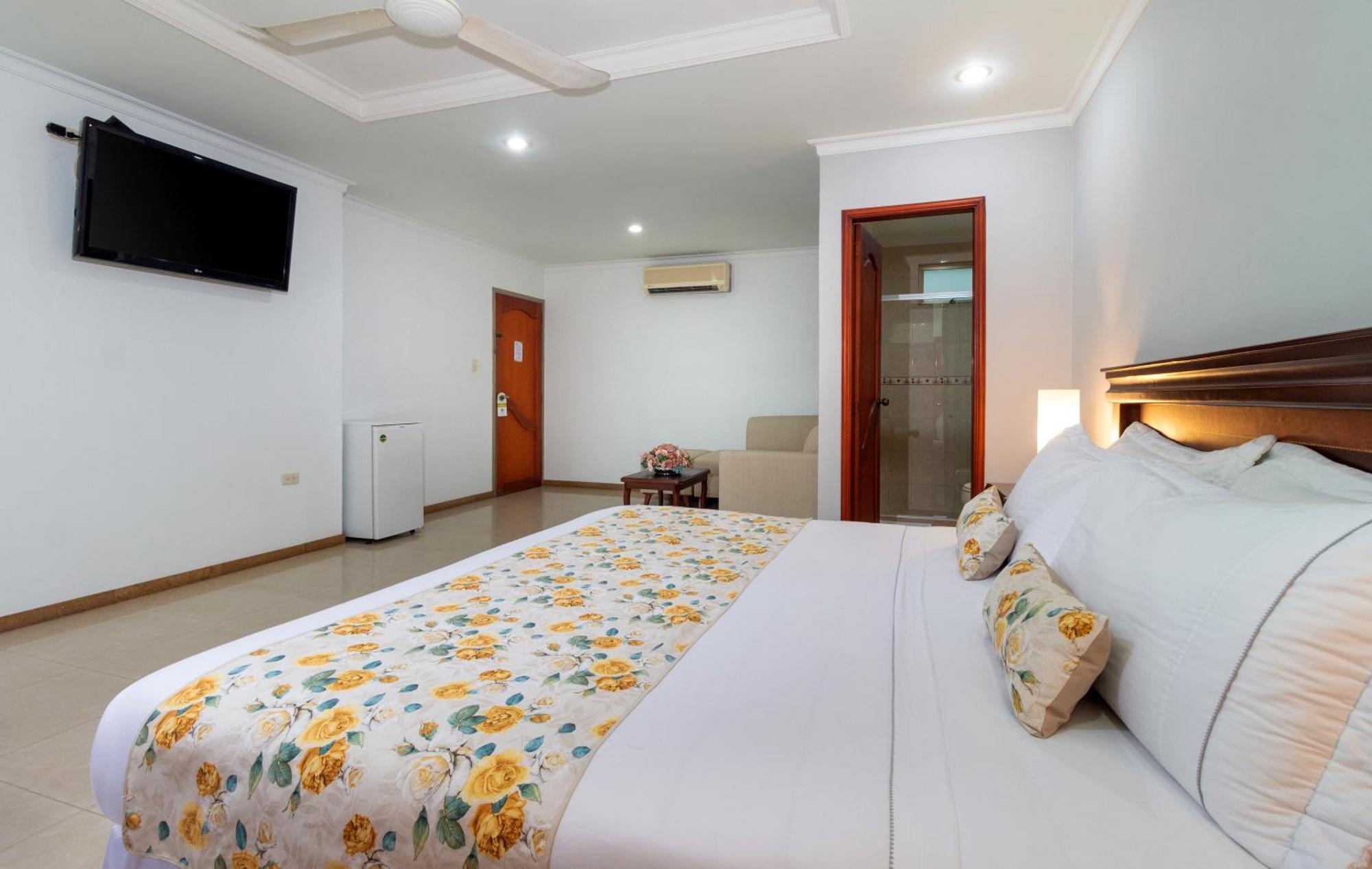 Hotel Costa Bonita Monteria Bagian luar foto